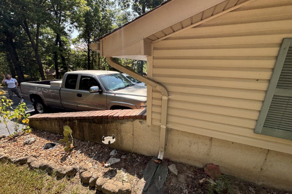 Gutter Installation and Replacement Services Gutter Installation and Replacement Services